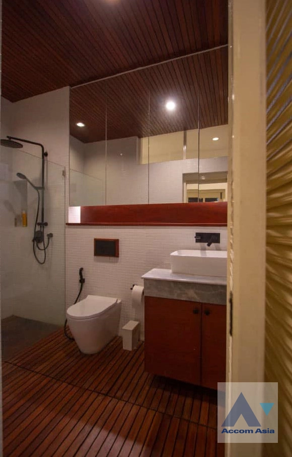 23  6 br House For Sale in Sathorn ,Bangkok BRT Thanon Chan AA42932