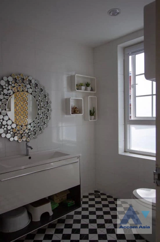 25  6 br House For Sale in Sathorn ,Bangkok BRT Thanon Chan AA42932