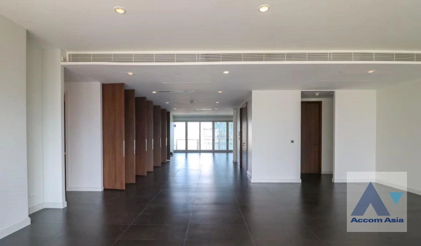 5  4 br Condominium For Rent in Ploenchit ,Bangkok BTS Ratchadamri - MRT Silom at 185 Rajadamri AA42934