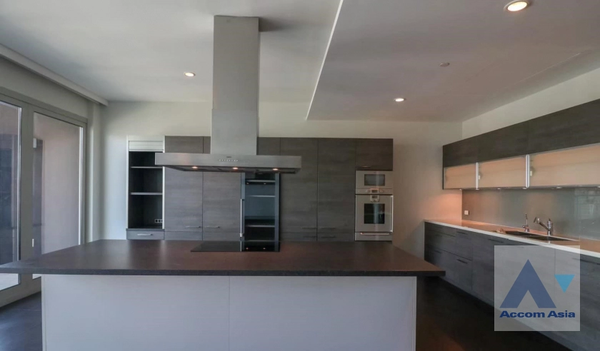 6  4 br Condominium For Rent in Ploenchit ,Bangkok BTS Ratchadamri - MRT Silom at 185 Rajadamri AA42934