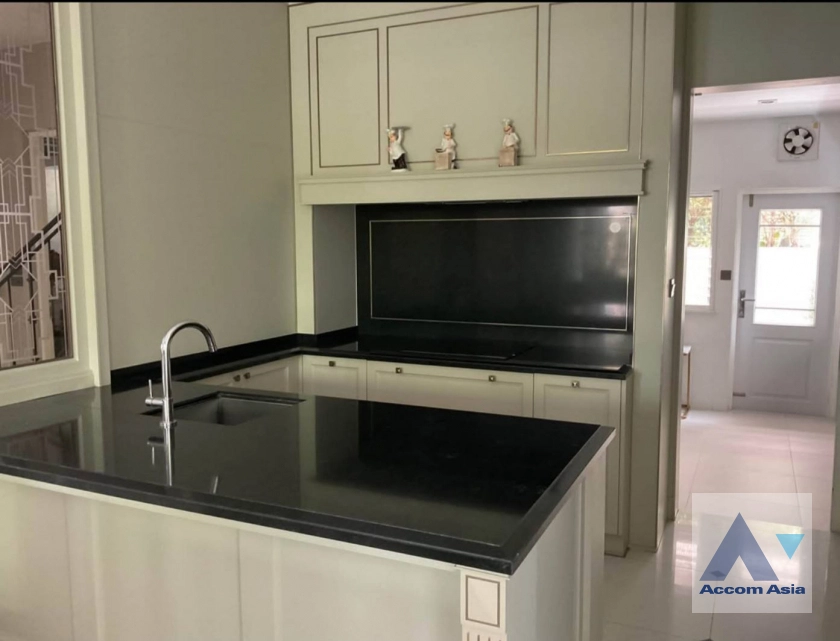 5  4 br House For Rent in Bang Na ,Bangkok  at Nantawan Bangna AA42939