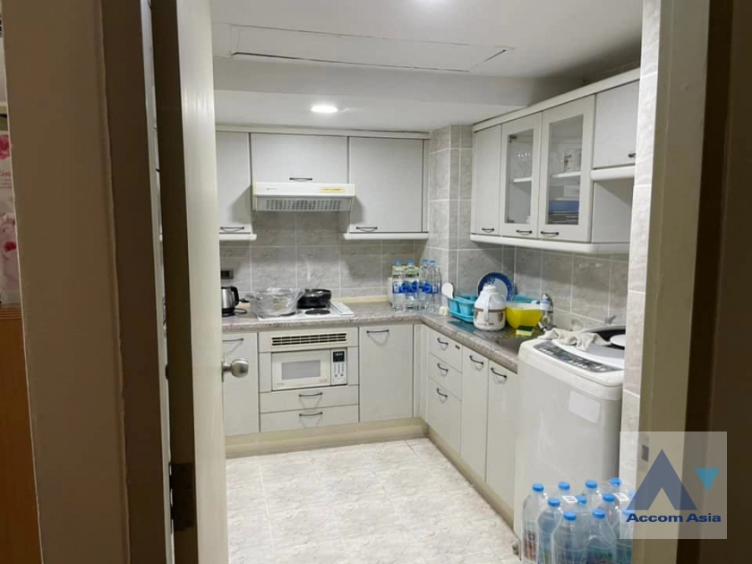 unit 2 Bedrooms  Condominium For Rent & Sale in Sukhumvit, Bangkok  near BTS Nana (AA42940)
