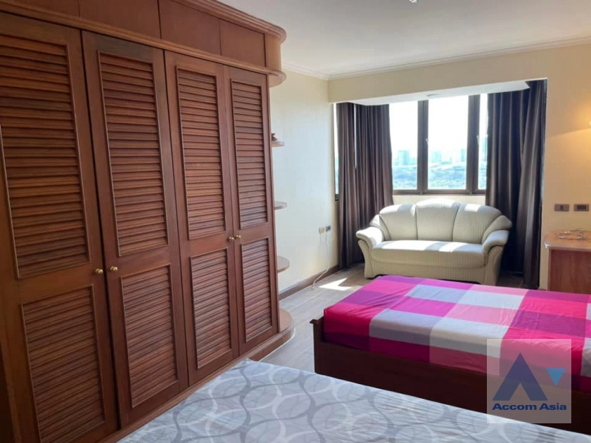 12  2 br Condominium for rent and sale in Sukhumvit ,Bangkok BTS Nana at Omni Tower AA42940