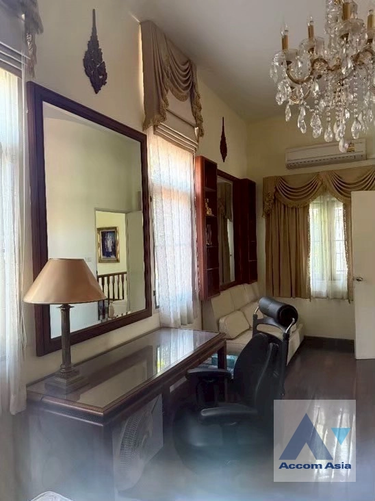 22  2 br House For Rent in Phaholyothin ,Bangkok  AA42941