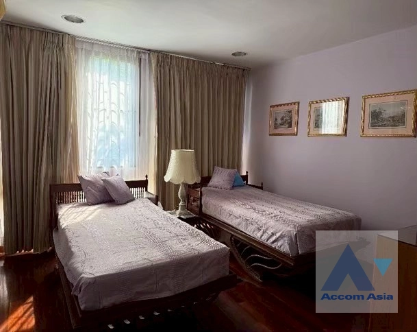 29  2 br House For Rent in Phaholyothin ,Bangkok  AA42941