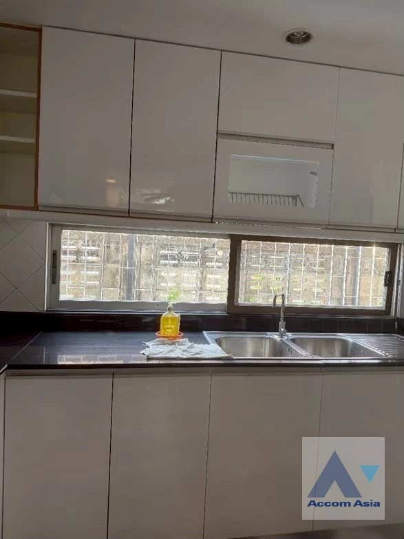 16  2 br House For Rent in Phaholyothin ,Bangkok  AA42941