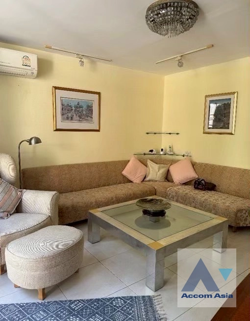 6  2 br House For Rent in Phaholyothin ,Bangkok  AA42941