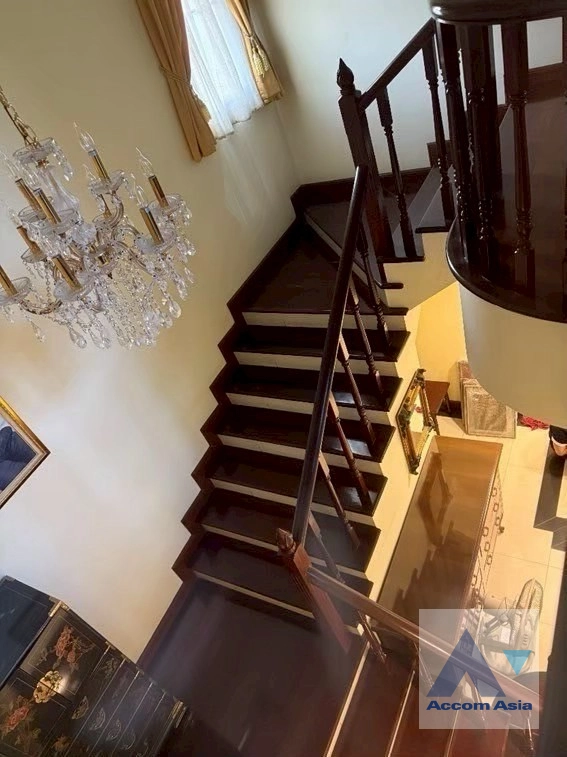 20  2 br House For Rent in Phaholyothin ,Bangkok  AA42941