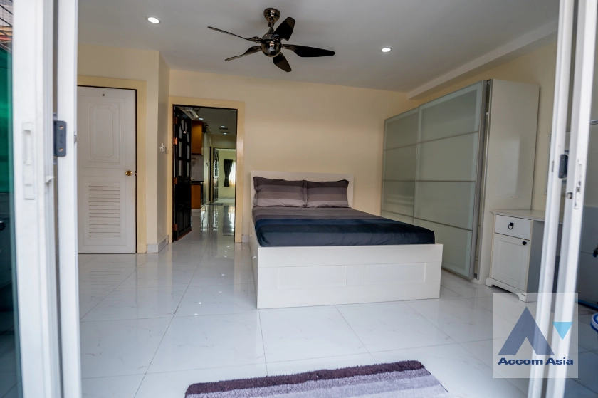 22  3 br House for rent and sale in Sukhumvit ,Bangkok BTS Phra khanong AA42943