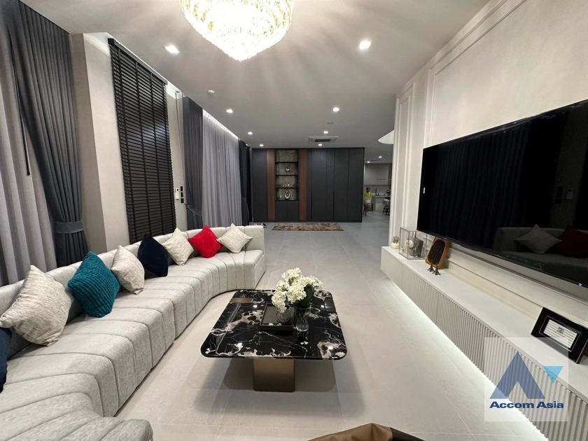 5  5 br House for rent and sale in Latkrabang ,Bangkok  at Grand Bangkok Boulevard Krungthepkreetha AA42944