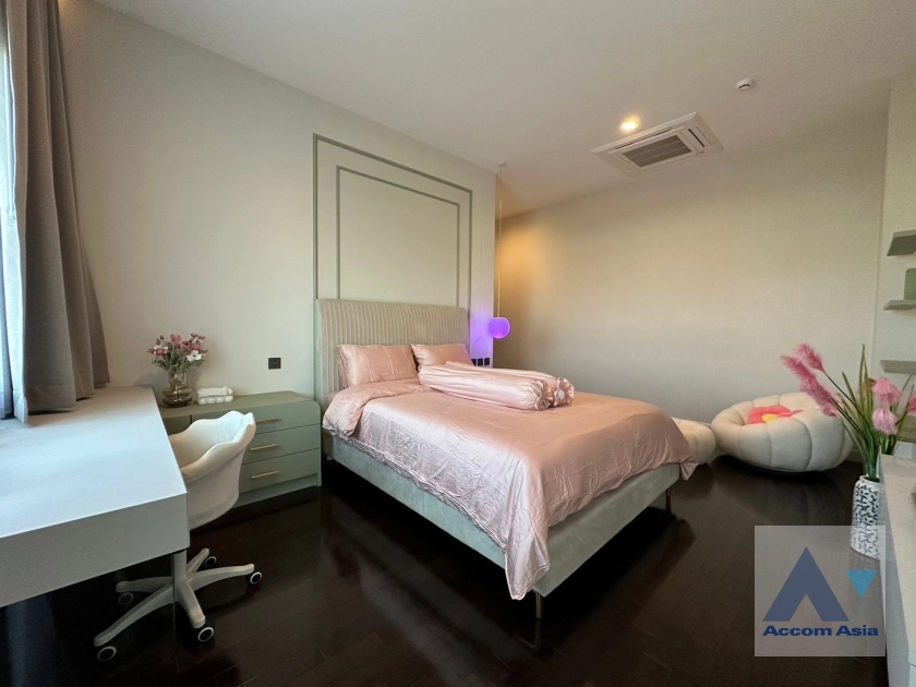 40  5 br House for rent and sale in Latkrabang ,Bangkok  at Grand Bangkok Boulevard Krungthepkreetha AA42944