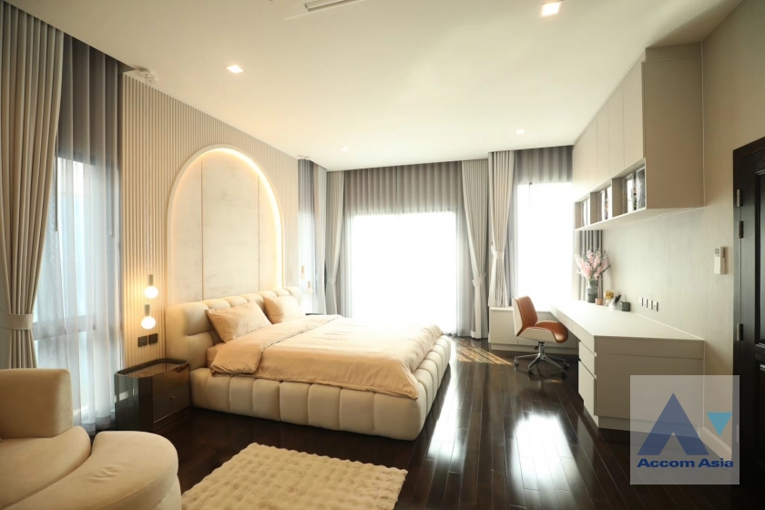 27  5 br House for rent and sale in Latkrabang ,Bangkok  at Grand Bangkok Boulevard Krungthepkreetha AA42944