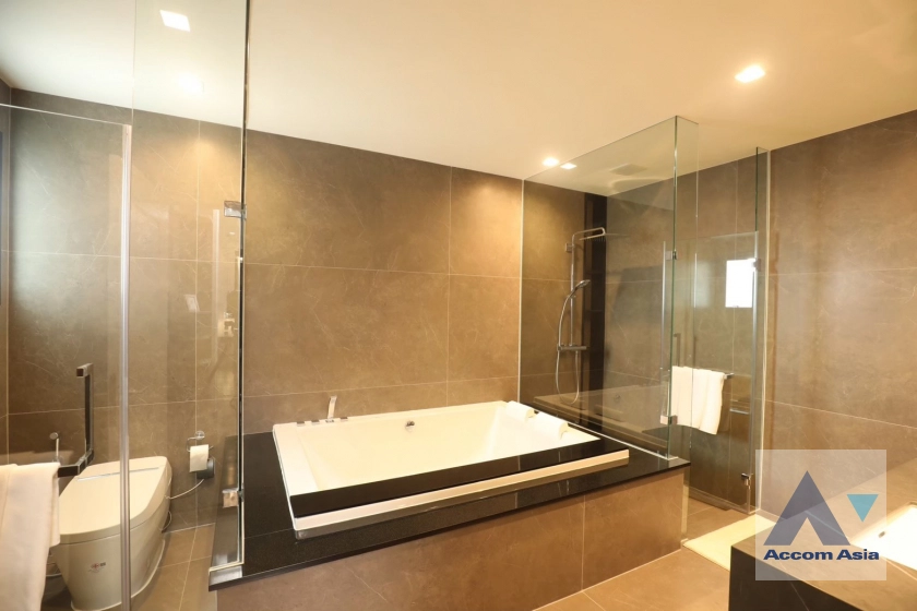 50  5 br House for rent and sale in Latkrabang ,Bangkok  at Grand Bangkok Boulevard Krungthepkreetha AA42944