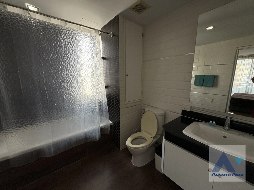 9  2 br Apartment For Rent in Sukhumvit ,Bangkok BTS Nana at Luxurious life in Bangkok AA42946