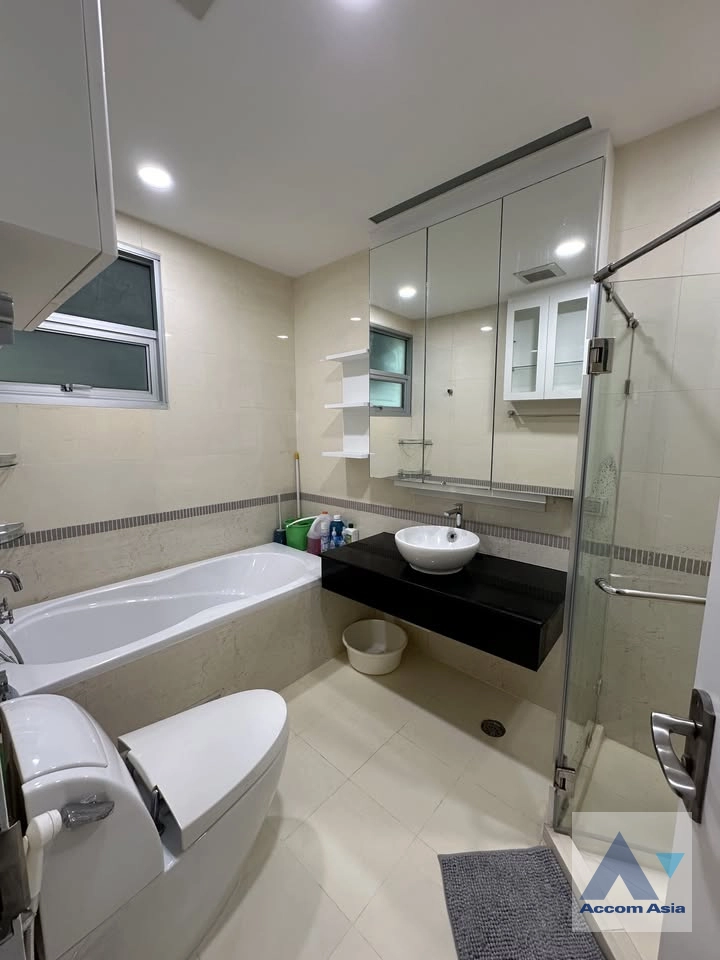 14  2 br Condominium For Sale in Ploenchit ,Bangkok BTS Ratchathewi at Baan Klang Krung Siam-Pathumwan AA42962