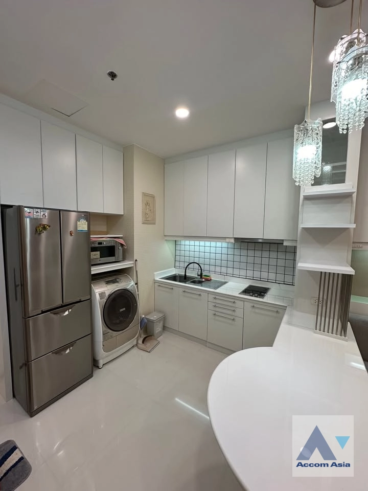 4  2 br Condominium For Sale in Ploenchit ,Bangkok BTS Ratchathewi at Baan Klang Krung Siam-Pathumwan AA42962