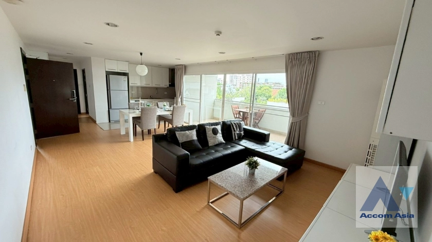 unit 2 Bedrooms  Apartment For Rent & Sale in Sukhumvit, Bangkok  near BTS Ekkamai (AA42964)