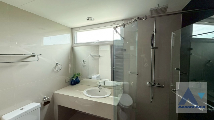 22  2 br Apartment for rent and sale in Sukhumvit ,Bangkok BTS Ekkamai at The Executive Residence AA42964