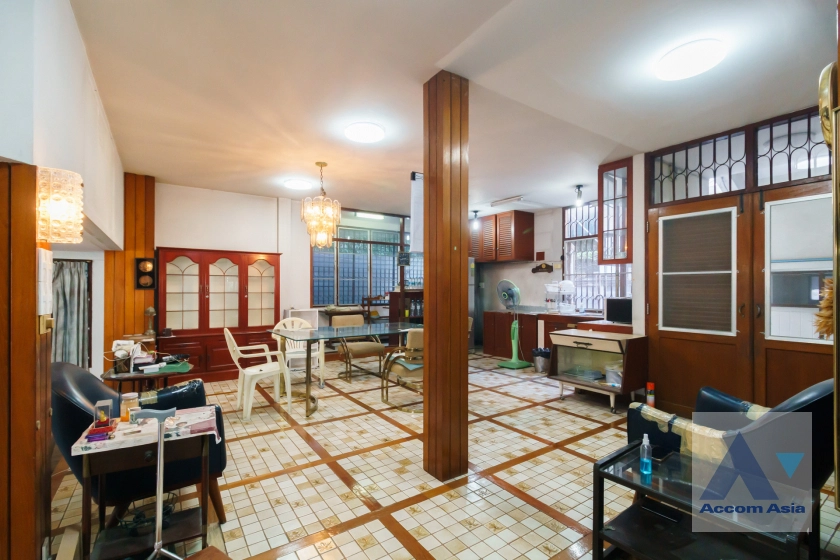 7  6 br House for rent and sale in Sukhumvit ,Bangkok BTS Thong Lo AA42974