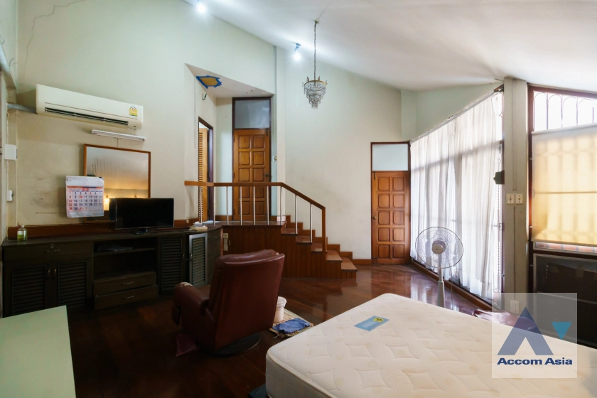 20  6 br House for rent and sale in Sukhumvit ,Bangkok BTS Thong Lo AA42974