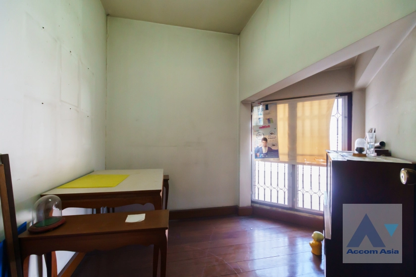 22  6 br House for rent and sale in Sukhumvit ,Bangkok BTS Thong Lo AA42974