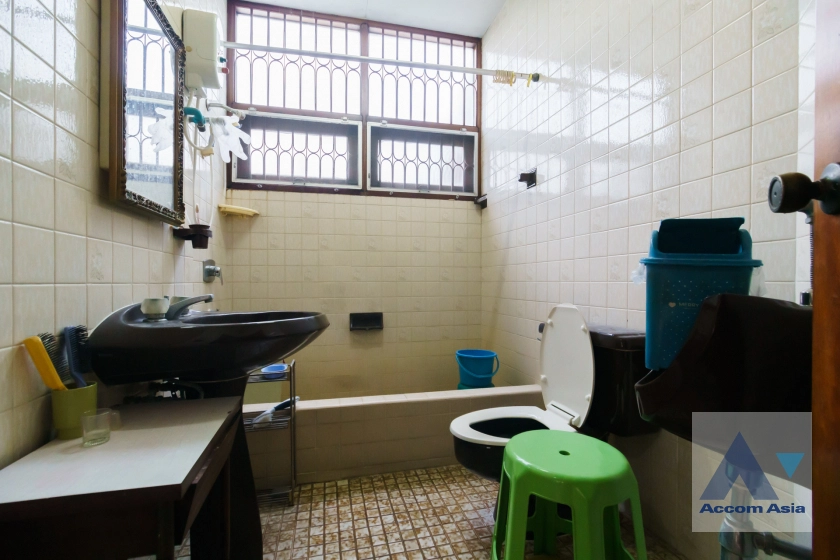 21  6 br House for rent and sale in Sukhumvit ,Bangkok BTS Thong Lo AA42974