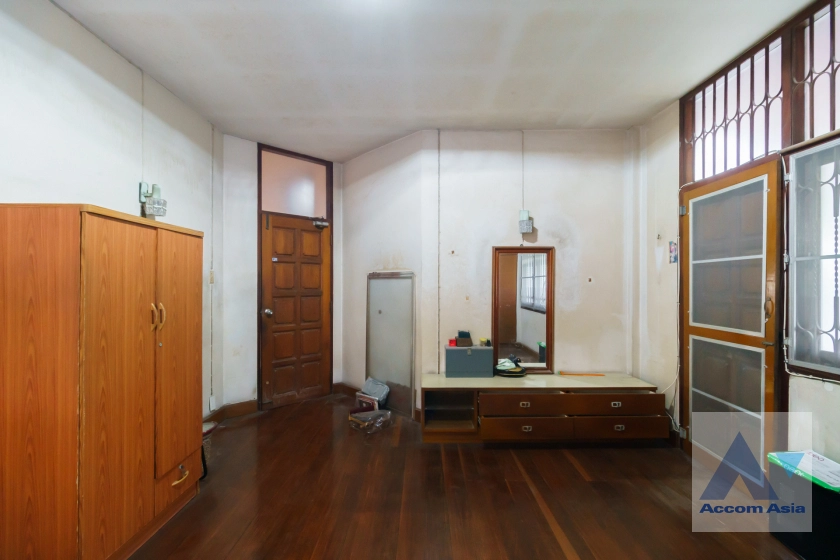 28  6 br House for rent and sale in Sukhumvit ,Bangkok BTS Thong Lo AA42974