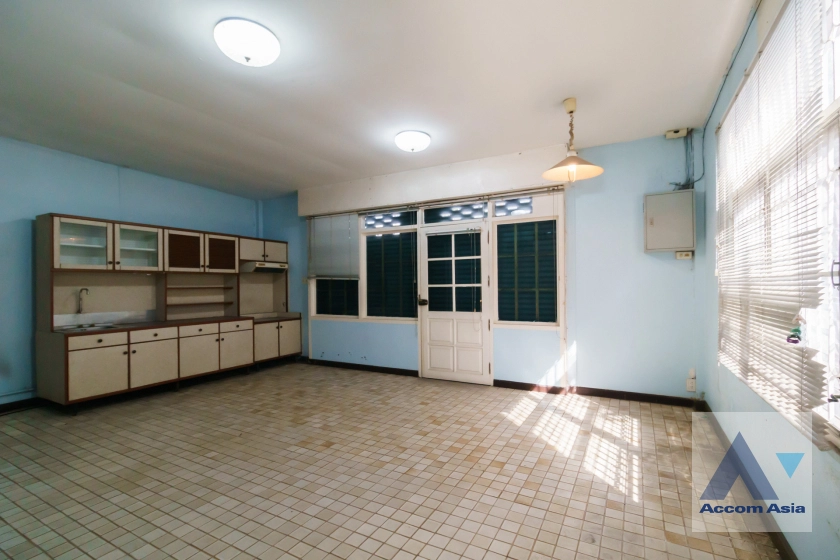 35  6 br House for rent and sale in Sukhumvit ,Bangkok BTS Thong Lo AA42974