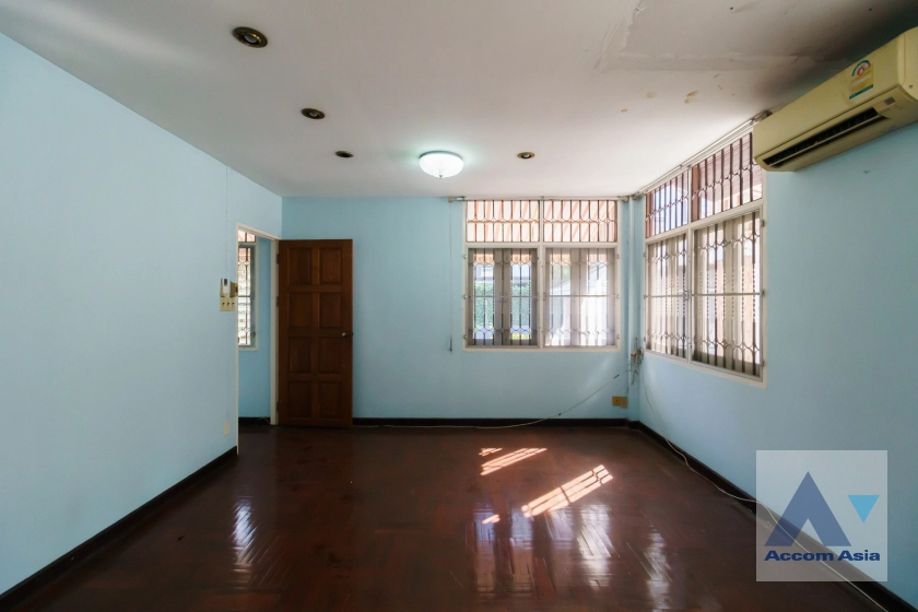 39  6 br House for rent and sale in Sukhumvit ,Bangkok BTS Thong Lo AA42974