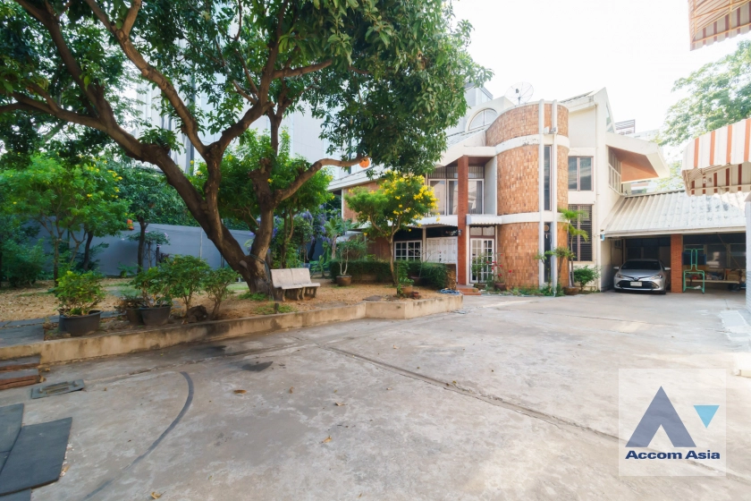 5  6 br House for rent and sale in Sukhumvit ,Bangkok BTS Thong Lo AA42974