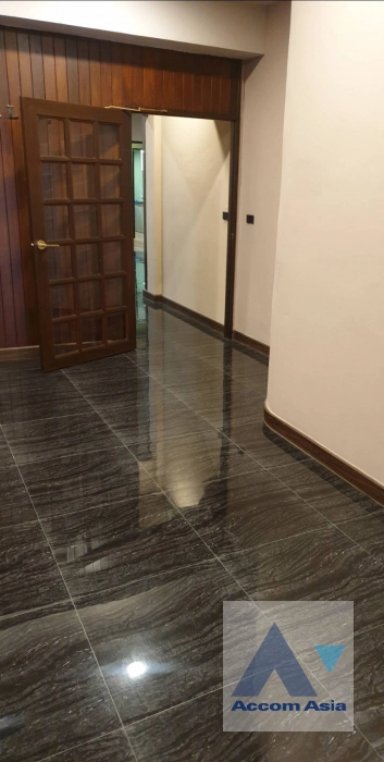 13  13 br House for rent and sale in Sukhumvit ,Bangkok BTS Thong Lo AA42975