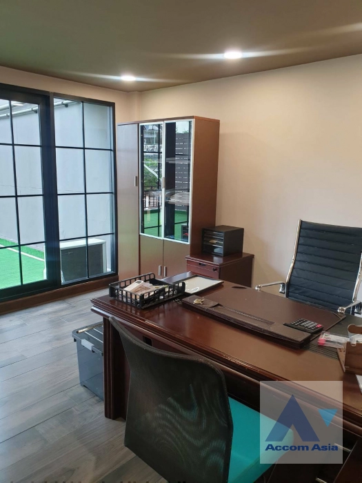 10  13 br House for rent and sale in Sukhumvit ,Bangkok BTS Thong Lo AA42975