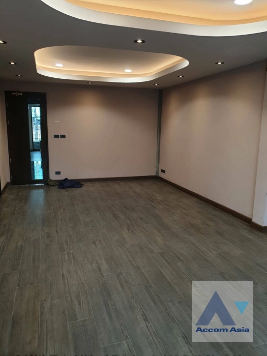 7  13 br House for rent and sale in Sukhumvit ,Bangkok BTS Thong Lo AA42975