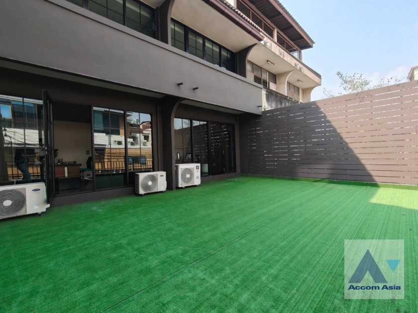 23  13 br House for rent and sale in Sukhumvit ,Bangkok BTS Thong Lo AA42975