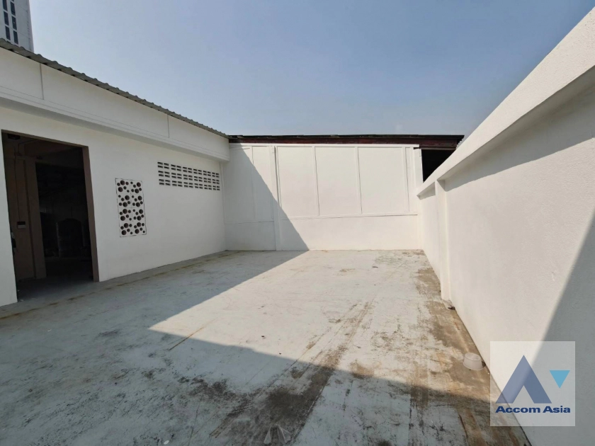 20  13 br House for rent and sale in Sukhumvit ,Bangkok BTS Thong Lo AA42975