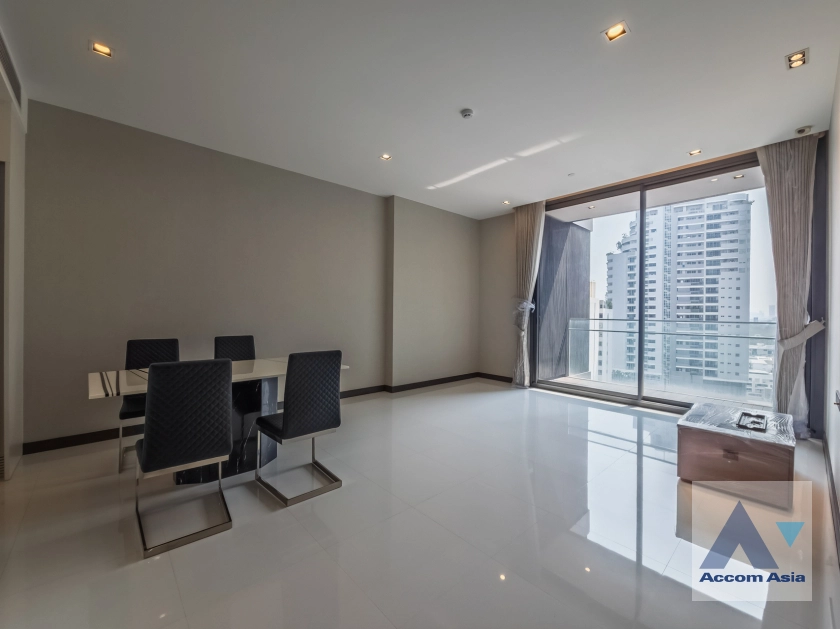 unitModern condominium with City Views and Open Layout in Sukhumvit (AA42976)
