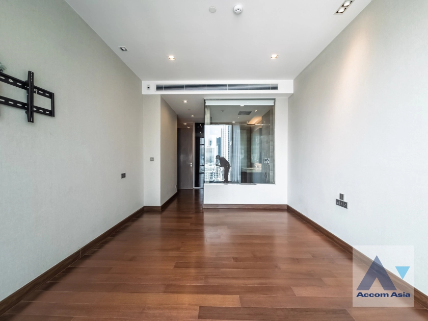 9  2 br Condominium for rent and sale in Sukhumvit ,Bangkok BTS Nana at Q1 Sukhumvit AA42985