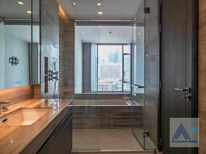 11  2 br Condominium for rent and sale in Sukhumvit ,Bangkok BTS Nana at Q1 Sukhumvit AA42985