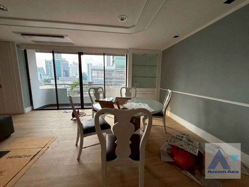 5  2 br Apartment For Rent in Sathorn ,Bangkok BTS Surasak at Good Location AA42986