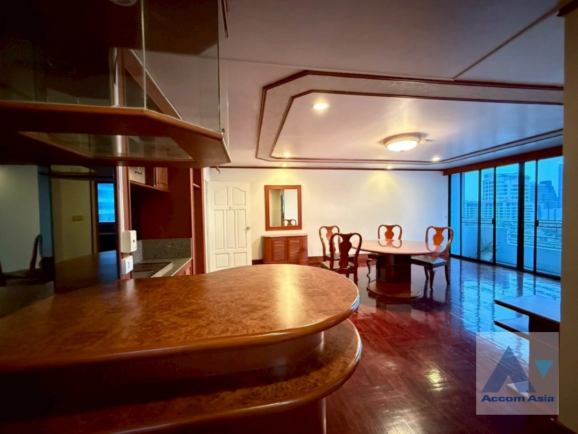  1  2 br Apartment for rent and sale in Sathorn ,Bangkok BTS Surasak at Good Location AA42987