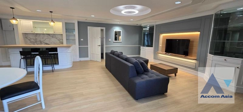  Good Location Apartment  2 Bedroom for Sale & Rent BTS Surasak in Sathorn Bangkok