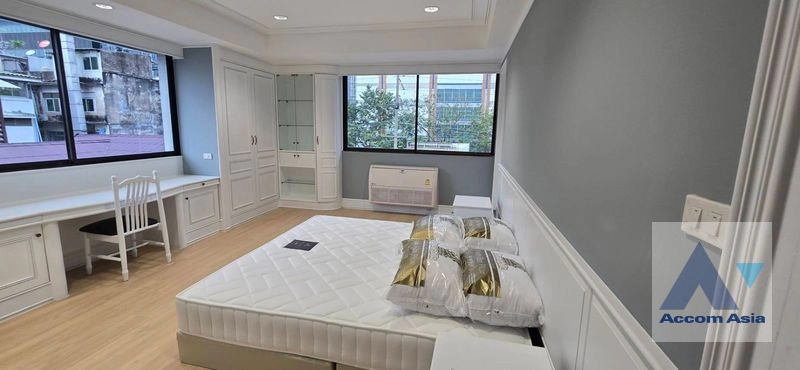 8  2 br Apartment for rent and sale in Sathorn ,Bangkok BTS Surasak at Good Location AA42987