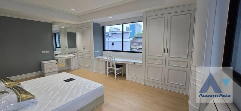 9  2 br Apartment for rent and sale in Sathorn ,Bangkok BTS Surasak at Good Location AA42987