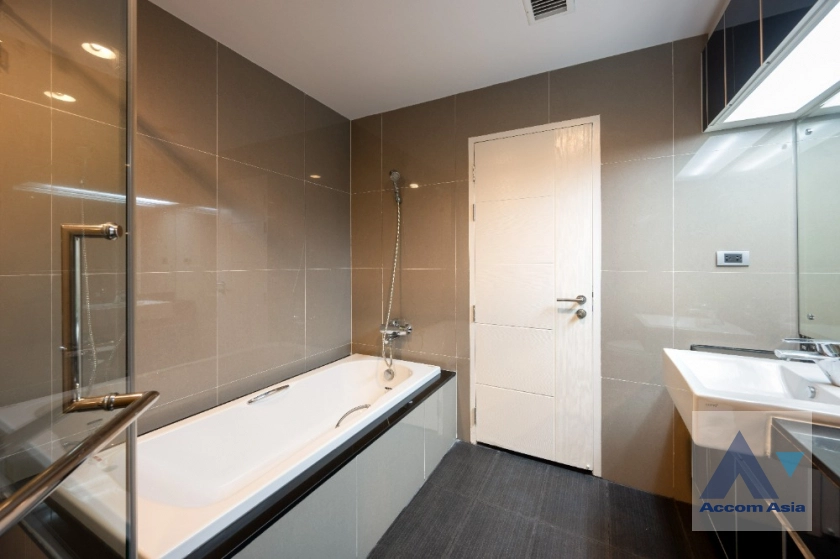 20  2 br Condominium For Sale in Sukhumvit ,Bangkok BTS Thong Lo at The Crest Sukhumvit 34 AA42988