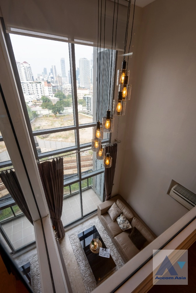 26  2 br Condominium For Sale in Sukhumvit ,Bangkok BTS Thong Lo at The Crest Sukhumvit 34 AA42988