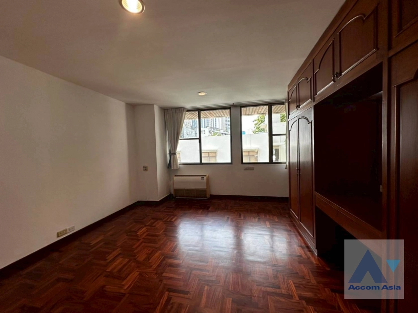 15  3 br Apartment For Rent in Sukhumvit ,Bangkok BTS Asok - MRT Sukhumvit at Spacious space with a cozy AA42992