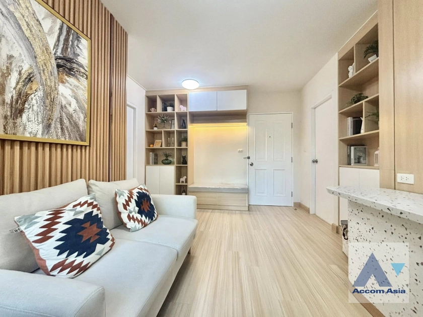 unit 1 Bedroom  Condominium For Sale in Sukhumvit, Bangkok  near BTS On Nut (AA42998)