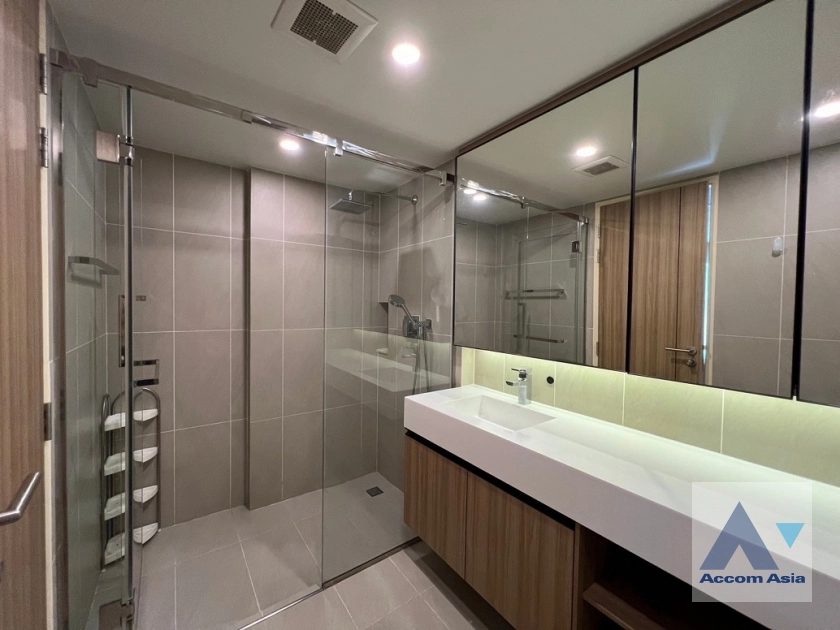 11  2 br Condominium For Rent in Ploenchit ,Bangkok BTS Chitlom at Na Vara Residence AA43002