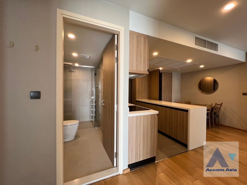 8  2 br Condominium For Rent in Ploenchit ,Bangkok BTS Chitlom at Na Vara Residence AA43002