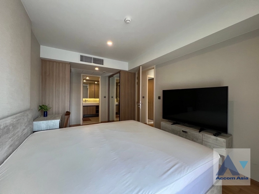 12  2 br Condominium For Rent in Ploenchit ,Bangkok BTS Chitlom at Na Vara Residence AA43002